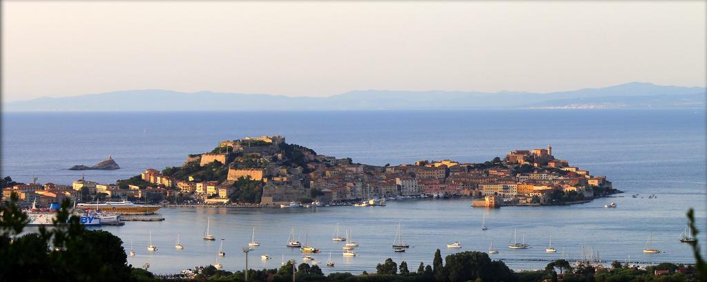 Appartamento Ponticello By Helloelba Portoferraio Bagian luar foto
