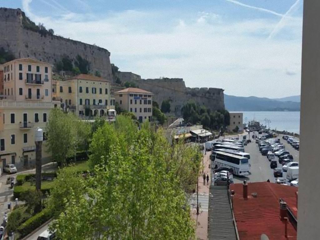 Appartamento Ponticello By Helloelba Portoferraio Bagian luar foto